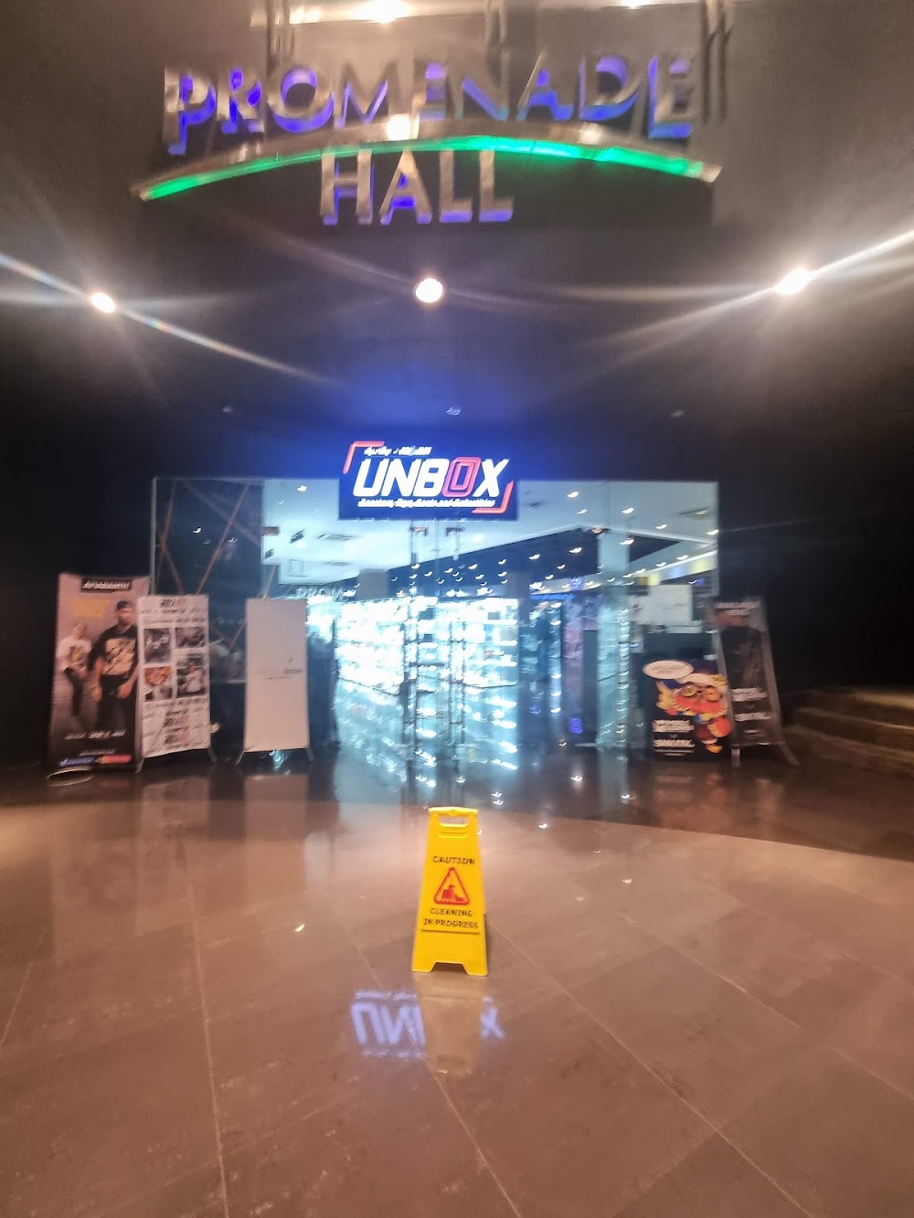UNBOX Greenhills