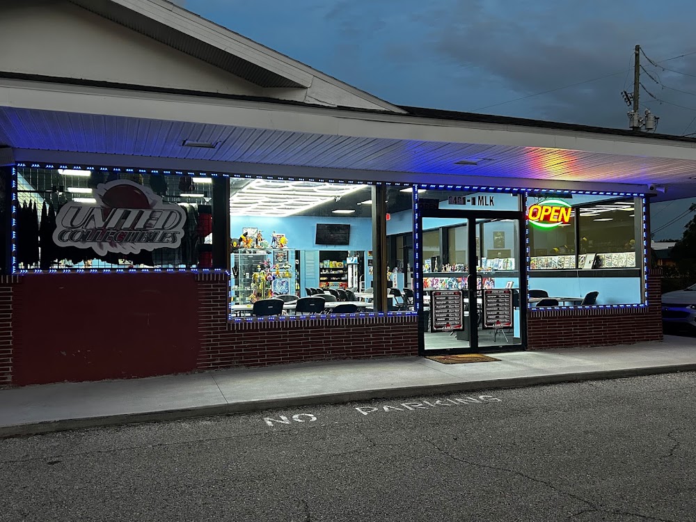 United Collectibles, tienda de TCG en Saint Petersburg