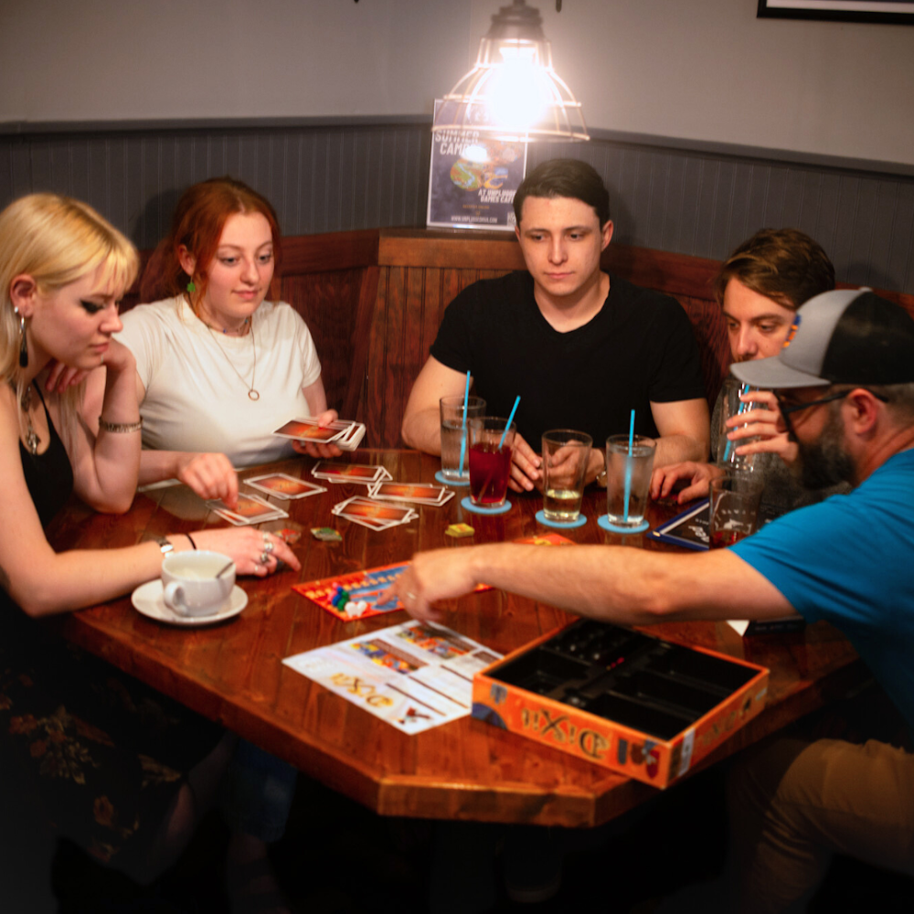 Unplugged Games Cafe, tienda de TCG en Midlothian