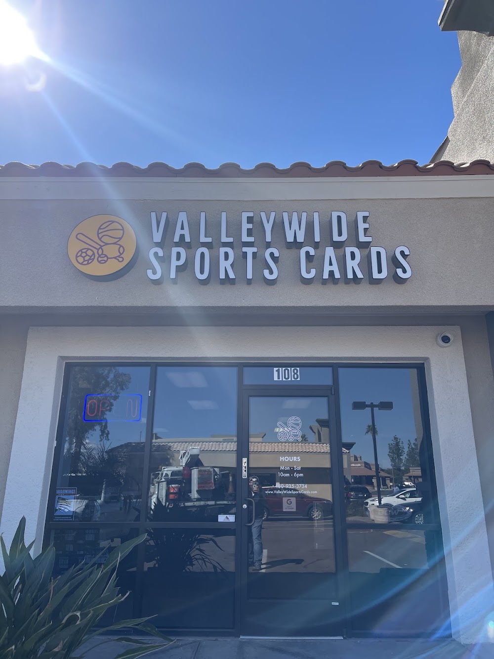 Valleywide Sports Cards, tienda de TCG en Scottsdale