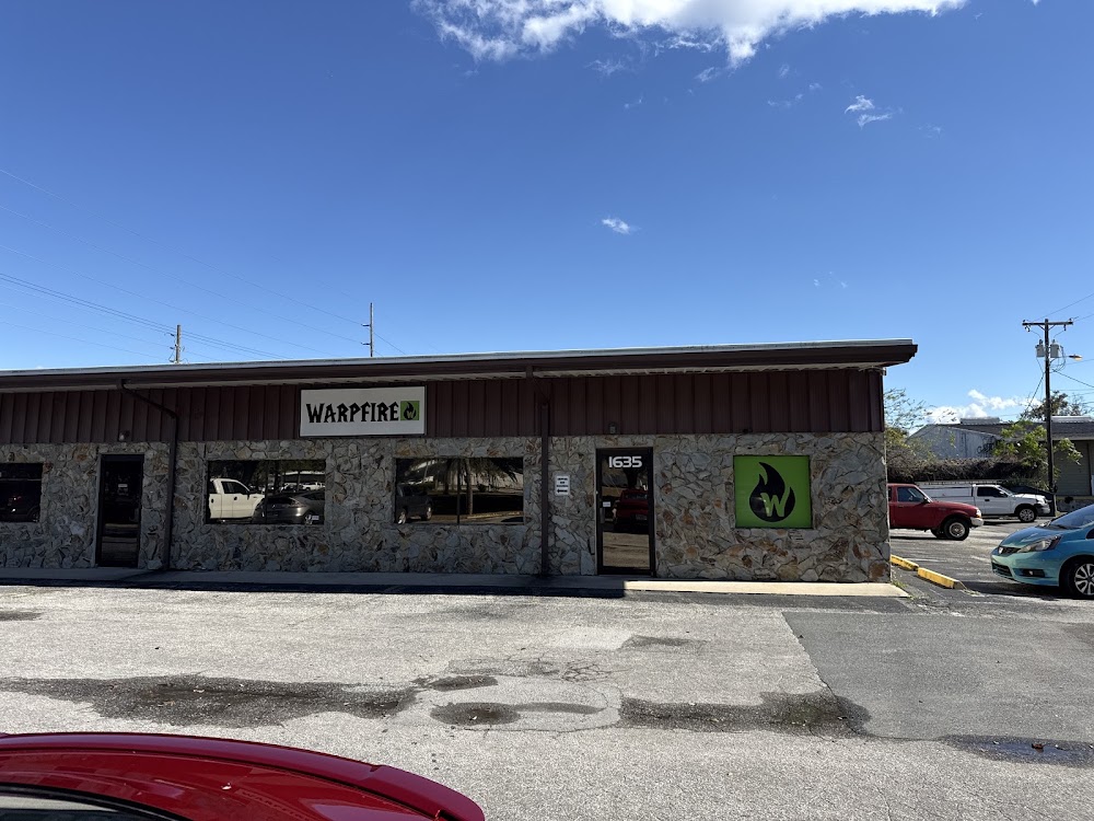 Warpfire Minis, tienda de TCG en Ocala