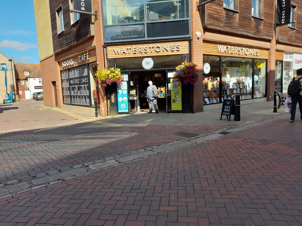 Waterstones Canterbury- Rose Lane, tienda de TCG en Canterbury