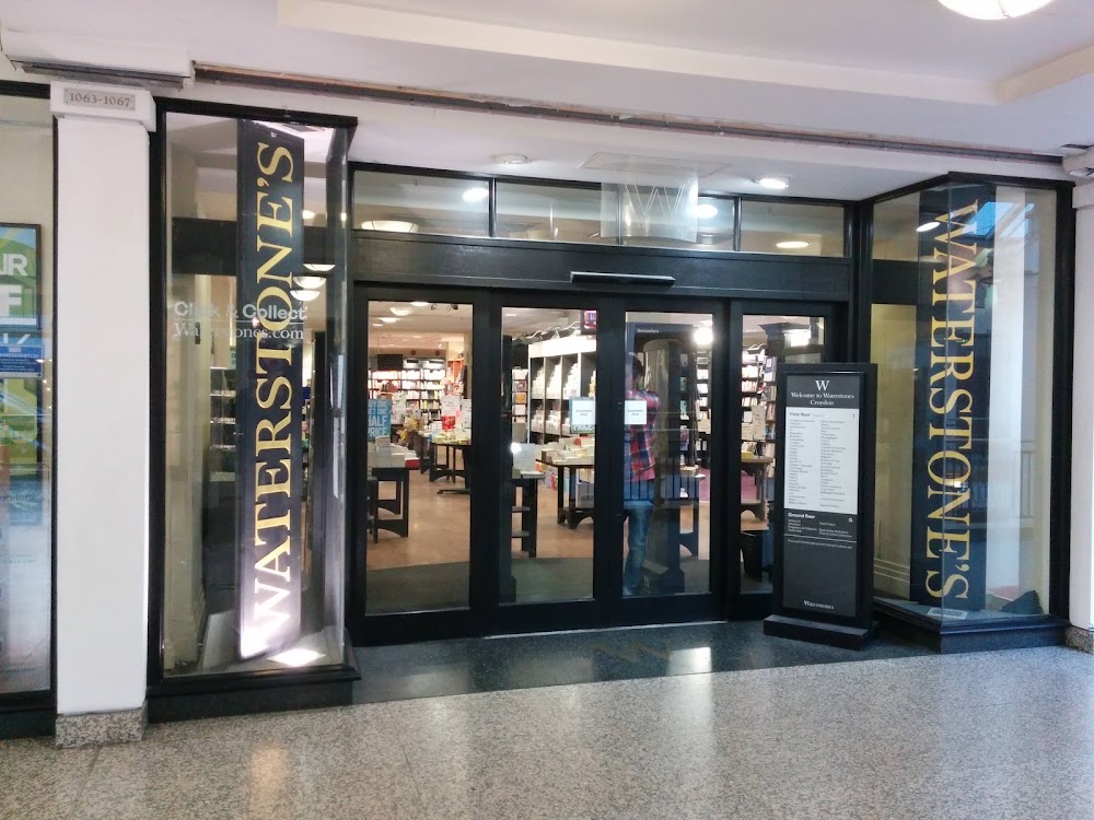 Waterstones Croydon, tienda de TCG en Croydon