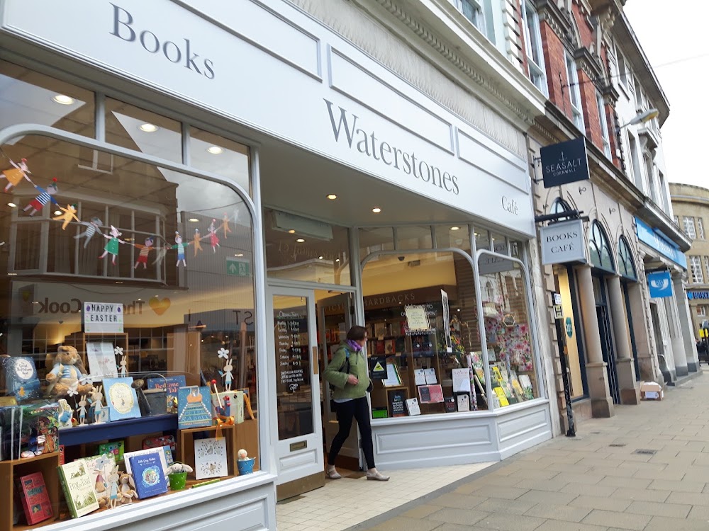 Waterstones Harrogate, tienda de TCG en Harrogate