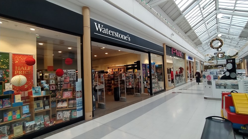 Waterstones Huddersfield, tienda de TCG en Huddersfield