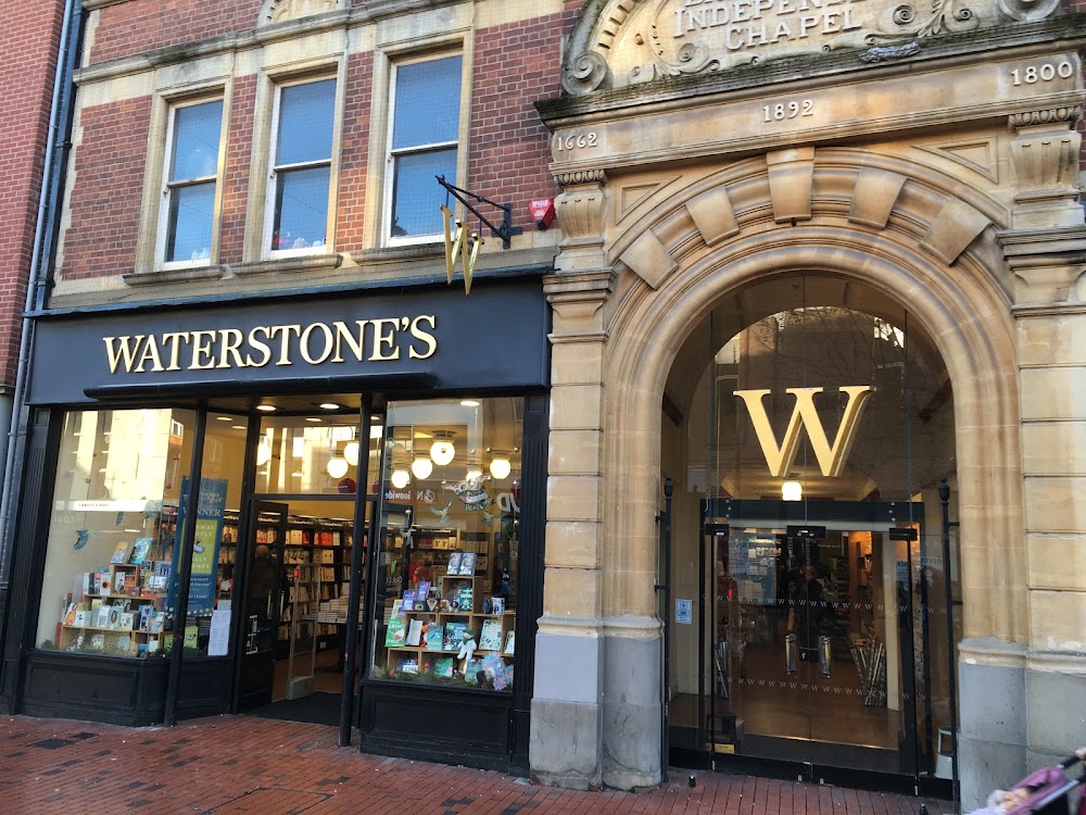 Waterstones Reading, tienda de TCG en Reading