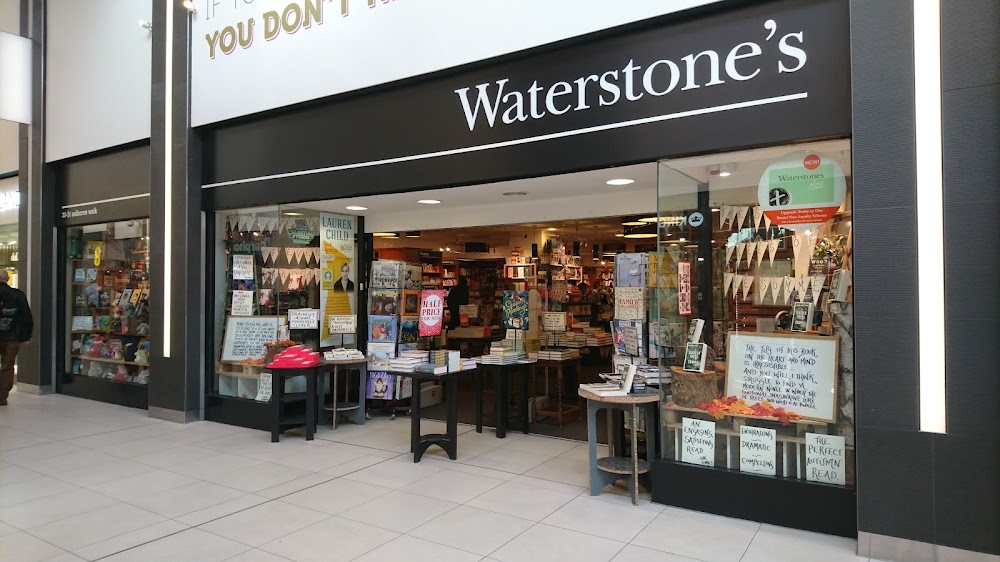 Waterstones Walthamstow, tienda de TCG en London