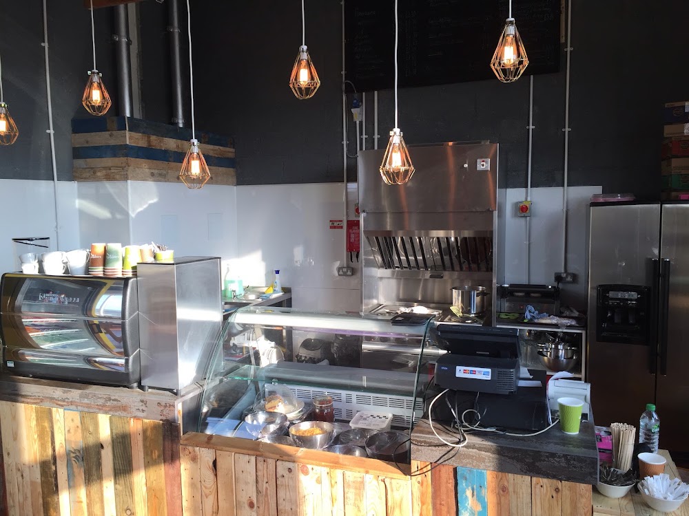 Yellow Coloured Cafe, tienda de TCG en Dunfermline