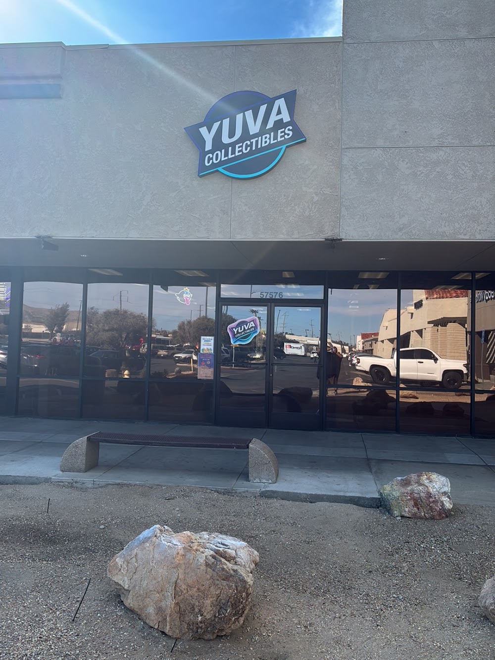 YUVA collectibles, tienda de TCG en Yucca Valley